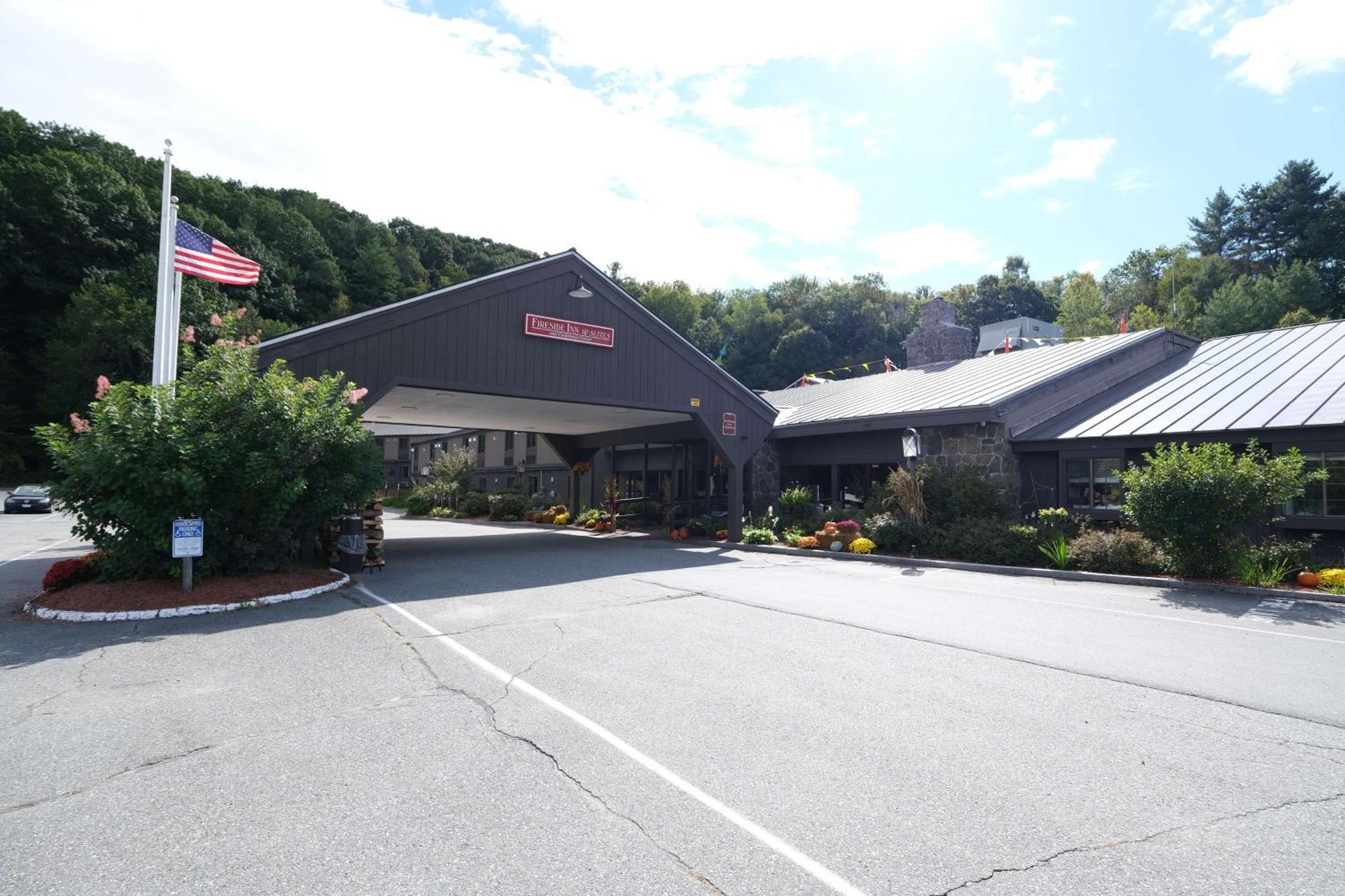 Fireside Inn & Suites West Lebanon Buitenkant foto